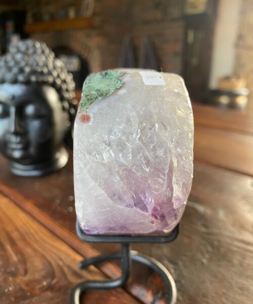 Large – Amethyst Heart 9 Iron Base Purple Quartz Geode Crystal 1.096kg H15xW13xD4.5cm - Image 7