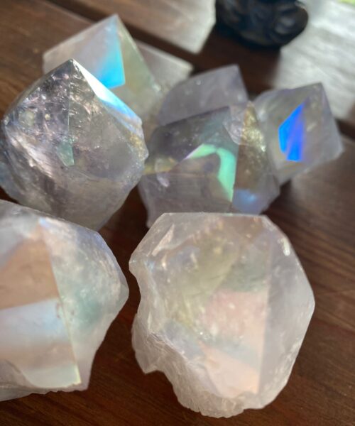 Alternative view of Premium Angel Aura Crystal Clear Quartz Point Tower approx. 50-100g - H6 x W5cm Picked at Random