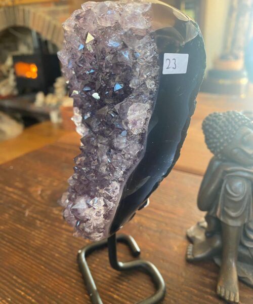 Large Premium High Grade Amethyst Druzy 23 Geode Cluster Piece on Iron Base 1.100g H19xW10xD7cm - Image 8