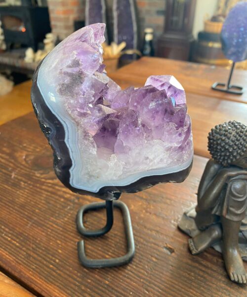 Premium High Grade Amethyst Druzy 27 Geode Cluster Piece on Iron Base 1.030g H19xW7xD10cm - Image 7