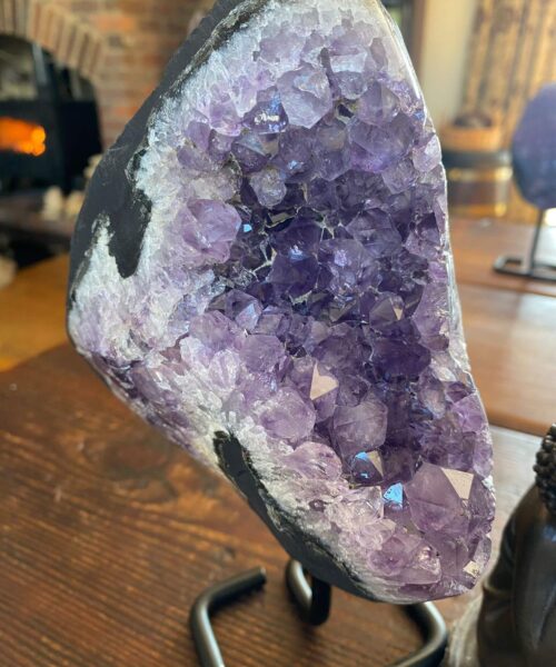 HUGE / Large Premium High Grade Amethyst Druzy 30 Geode Cluster Piece on Iron Base 2.057g H22xW11xD12cm - Image 4