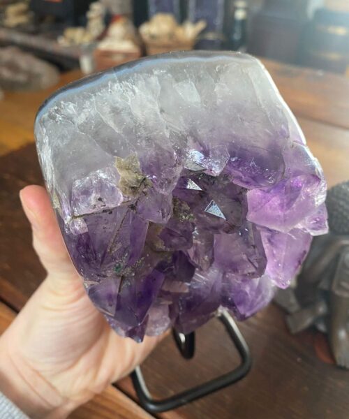 Large Premium High Grade Amethyst Druzy 31 Geode Cluster Piece on Iron Base 1.121g H18xW9xD7cm - Image 6