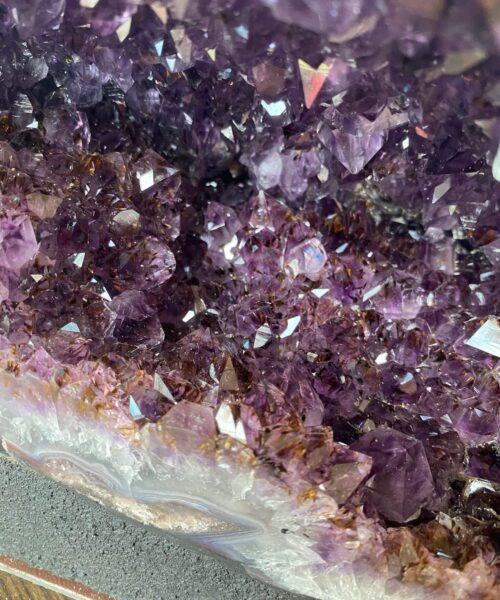 Amethyst Crystal Geode 760 Premium Queen Grade 7.03kg H18xW21xD16cm - Image 7