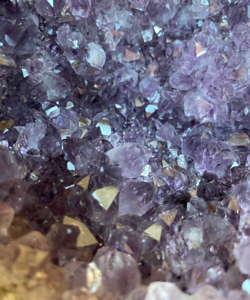 Amethyst Crystal Geode 801 Premium Queen Grade 15.66kg H30xW24xD17cm - Image 4