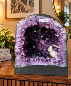 Amethyst Crystal Geode 816 Premium Queen Grade 16.44kg H29xW26xD18cm