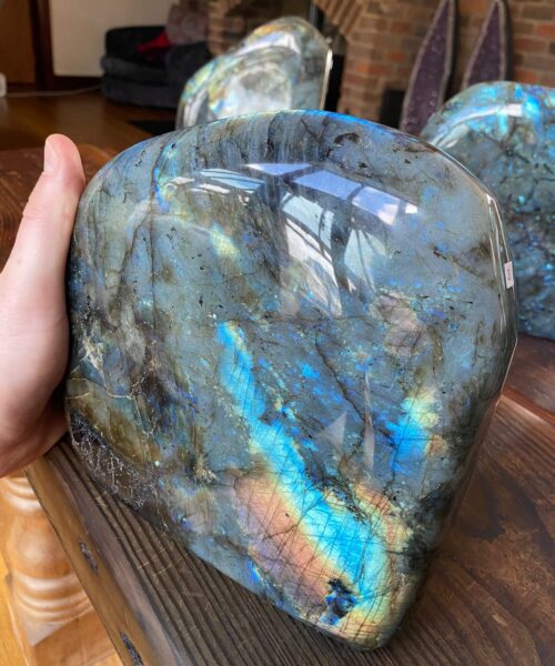 HUGE Blue Labradorite Freeform 28 Self Standing Healing Crystal Natural Polished Crystal Gem 4.728kg – H19xW20xD6cm