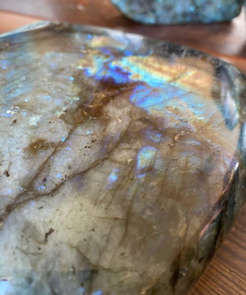 HUGE Blue Labradorite Freeform 28 Self Standing Healing Crystal Natural Polished Crystal Gem 4.728kg – H19xW20xD6cm - Image 4