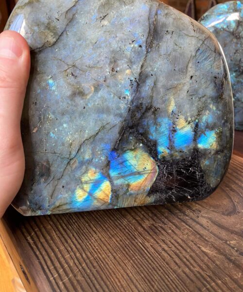 HUGE Blue Labradorite Freeform 28 Self Standing Healing Crystal Natural Polished Crystal Gem 4.728kg – H19xW20xD6cm - Image 9
