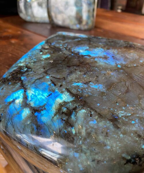 HUGE Blue Labradorite Freeform 29 Self Standing Healing Crystal Natural Polished Crystal Gem 4.207kg – H21xW20xD5cm - Image 6