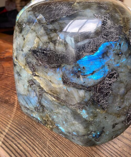 HUGE Blue Labradorite Freeform 30 Self Standing Healing Crystal Natural Polished Crystal Gem 6.550g – H16xW15xD9cm - Image 6
