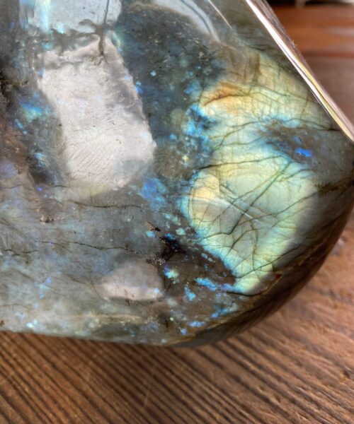 HUGE Blue Labradorite Freeform 33 Self Standing Healing Crystal Natural Polished Crystal Gem 3.736g – H19xW15xD9cm - Image 4