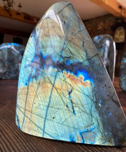 HUGE Blue Labradorite Freeform 34 Self Standing Healing Crystal Natural Polished Crystal Gem 3.150g – H18xW16xD8cm