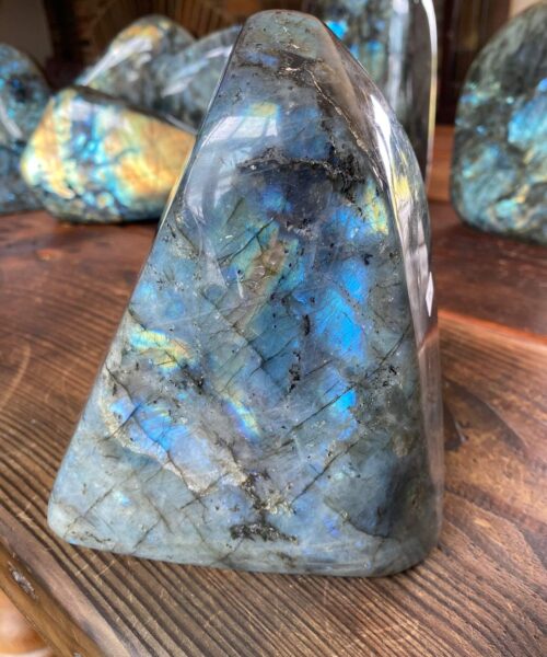 HUGE Blue Labradorite Freeform 34 Self Standing Healing Crystal Natural Polished Crystal Gem 3.150g – H18xW16xD8cm - Image 5