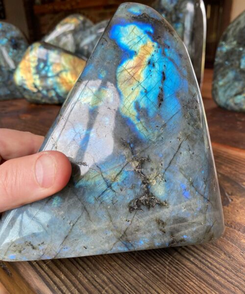 HUGE Blue Labradorite Freeform 34 Self Standing Healing Crystal Natural Polished Crystal Gem 3.150g – H18xW16xD8cm - Image 4