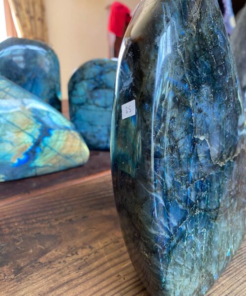 HUGE Blue Labradorite Freeform 35 Self Standing Healing Crystal Natural Polished Crystal Gem 4.152g – H22xW17xD8cm - Image 7