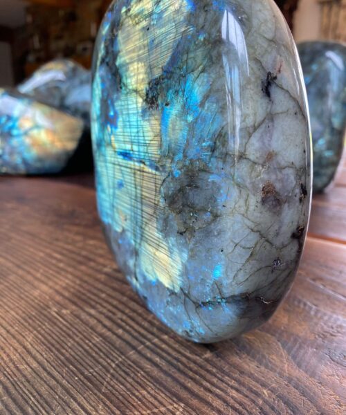 HUGE Blue Labradorite Freeform 37 Self Standing Healing Crystal Natural Polished Crystal Gem 2.907g – H15xW16xD6cm - Image 9