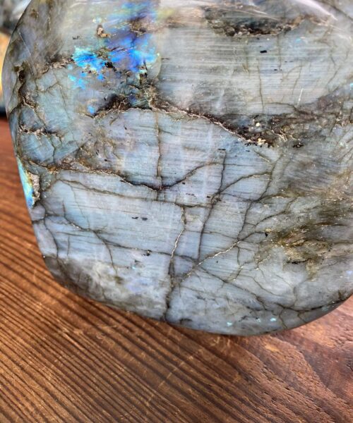 HUGE Blue Labradorite Freeform 37 Self Standing Healing Crystal Natural Polished Crystal Gem 2.907g – H15xW16xD6cm - Image 8
