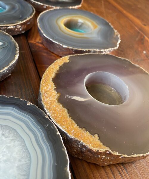 Alternative view of Large Grey - Natural Agate Slice Microcrystalline Quartz Silver Gilded Tealight Candle Holder