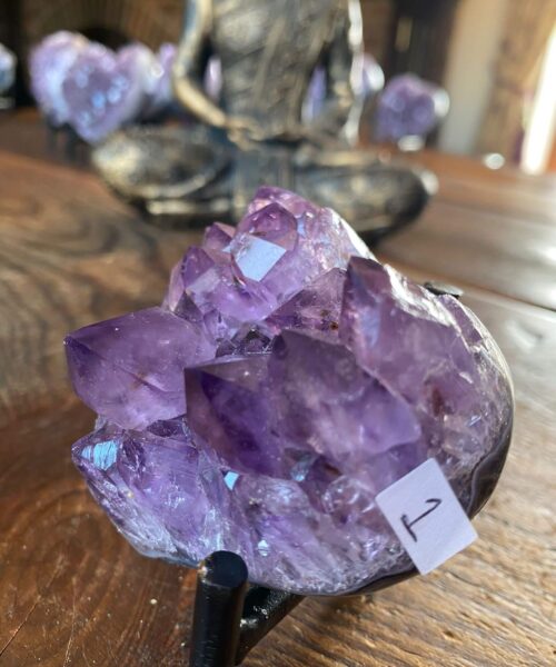 Amethyst Heart on Stand 1 Purple Quartz Geode Crystal Gift 300g - H6xW8xD4.5cm - Image 4