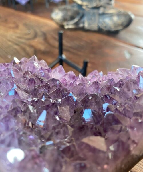 Amethyst Heart on Stand 13 Purple Quartz Geode Crystal Gift 493g - H9xW10xD4.5cm - Image 3