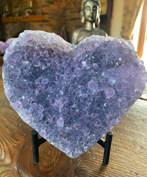 Amethyst Heart on Stand 28 Purple Quartz Geode Crystal Gift 1.011g - H13xW15xD3.5cm