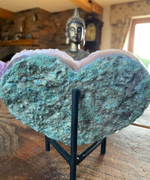 Amethyst Heart on Stand 28 Purple Quartz Geode Crystal Gift 1.011g - H13xW15xD3.5cm - Image 4