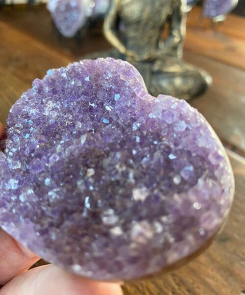Amethyst Heart on Stand 30 Purple Quartz Geode Crystal Gift 161g - H5.5xW8.5xD1.5cm - Image 4