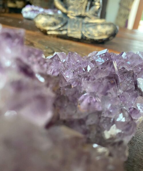 Large Premium High Grade Amethyst Raw Druzy Cluster Piece 29 - 840g L18xW9.5xD7cm - Image 4