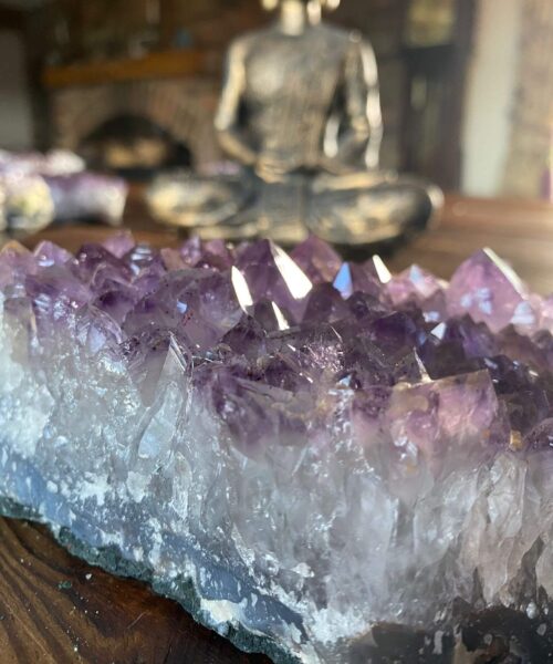 Large Premium High Grade Amethyst Raw Druzy Cluster Piece 23 - 920g L14xW10.5xD4cm - Image 9