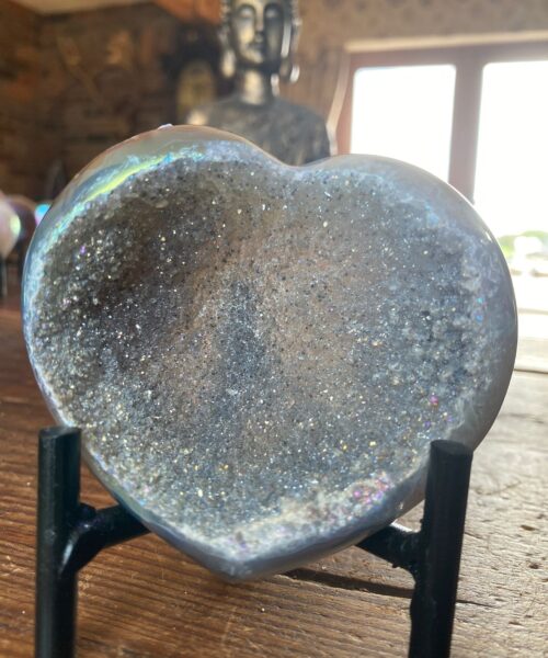 Agate Angel Aura Heart on Stand 3, Aura, Titanium, Cluster, Crystal, Gemstone 200g – H8xW9xD4.5cm