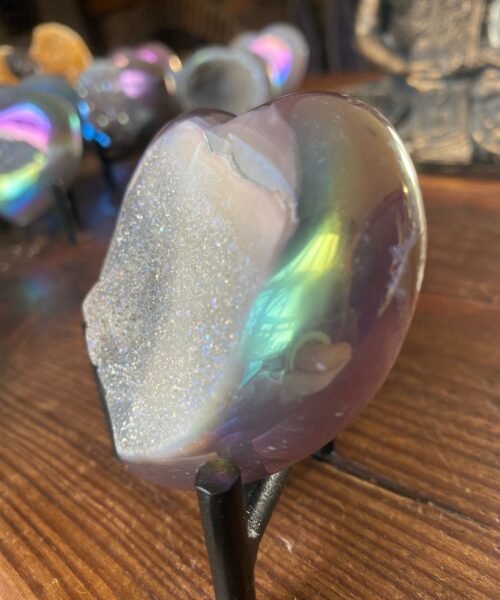 Agate Angel Aura Heart on Stand 6, Aura, Titanium, Cluster, Crystal, Gemstone 222g – H8xW9xD2.5cm - Image 5