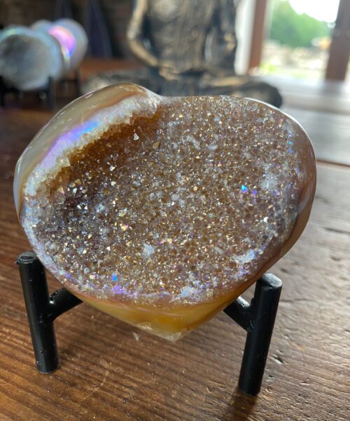 Agate Angel Aura Heart on Stand 9, Aura, Titanium, Cluster, Crystal, Gemstone 241g – H7xW7xD4cm