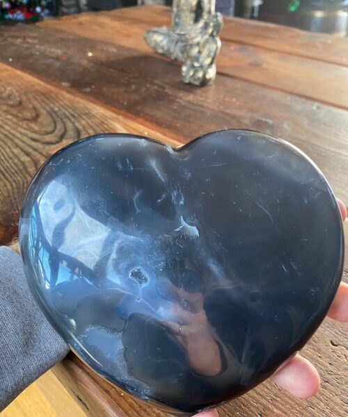 Huge Rainbow Quartz Heart with Stand 15, Aura, Titanium, Cluster, Crystal, Gemstone 1768g – H16xW17xD5cm - Image 3