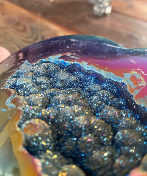 Huge Rainbow Quartz Heart with Stand 15, Aura, Titanium, Cluster, Crystal, Gemstone 1768g – H16xW17xD5cm - Image 9