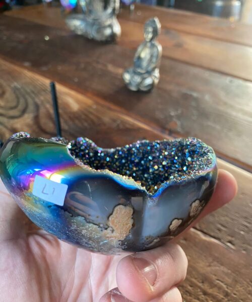 Rainbow Quartz Heart with Stand 17, Aura, Titanium, Cluster, Crystal, Gemstone 620g – H12xW11xD6cm - Image 4
