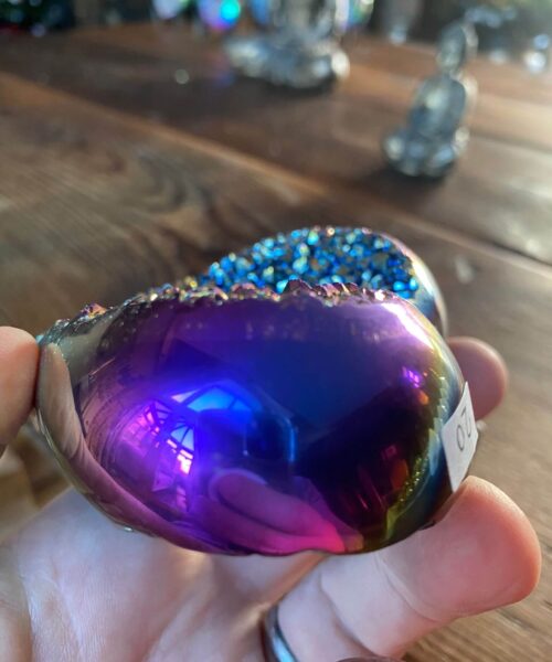 Rainbow Quartz Heart with Stand 20, Aura, Titanium, Cluster, Crystal, Gemstone 514g – H9.5xW10.5xD5cm - Image 5