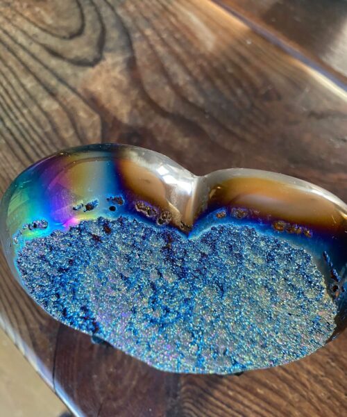 Rainbow Quartz Heart with Stand 22, Aura, Titanium, Cluster, Crystal, Gemstone 728g – H11.5xW13xD4cm - Image 10