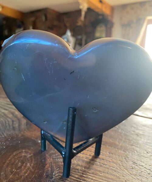 Rainbow Quartz Heart with Stand 22, Aura, Titanium, Cluster, Crystal, Gemstone 728g – H11.5xW13xD4cm - Image 9
