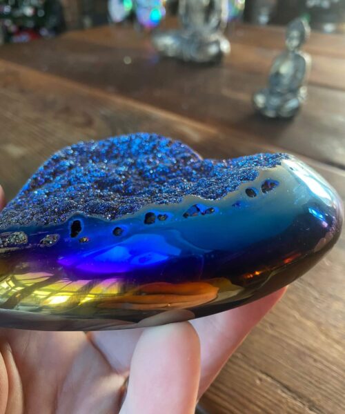 Rainbow Quartz Heart with Stand 22, Aura, Titanium, Cluster, Crystal, Gemstone 728g – H11.5xW13xD4cm - Image 6