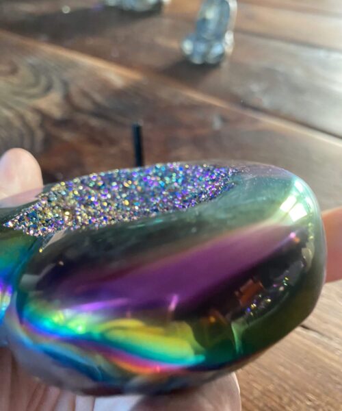 Rainbow Quartz Heart with Stand 23, Aura, Titanium, Cluster, Crystal, Gemstone 558g – H12xW10xD4cm - Image 5