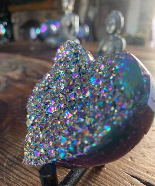 Rainbow Quartz Heart with Stand 27, Aura, Titanium, Cluster, Crystal, Gemstone 278g – H8xW9xD4cm - Image 6