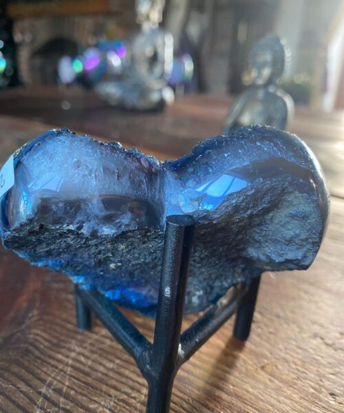 Rainbow Quartz Heart with Stand 27, Aura, Titanium, Cluster, Crystal, Gemstone 278g – H8xW9xD4cm - Image 5