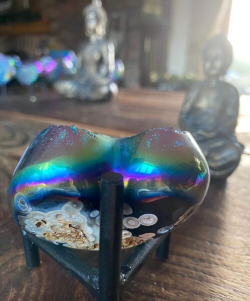 Rainbow Quartz Heart with Stand 29, Aura, Titanium, Cluster, Crystal, Gemstone 238g – H6xW7xD6cm - Image 6