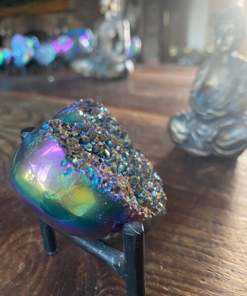 Rainbow Quartz Heart with Stand 29, Aura, Titanium, Cluster, Crystal, Gemstone 238g – H6xW7xD6cm - Image 5