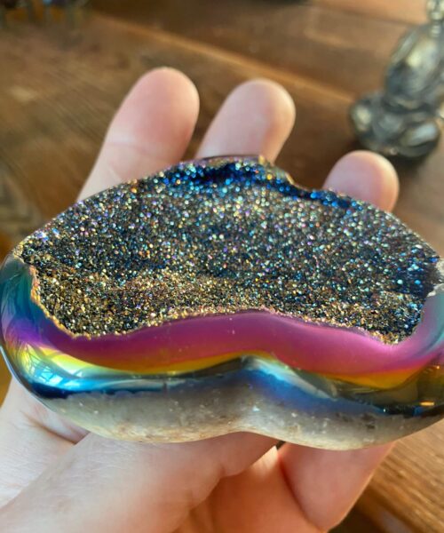Rainbow Quartz Heart with Stand 30, Aura, Titanium, Cluster, Crystal, Gemstone 270g – H9.5xW9xD3cm - Image 5