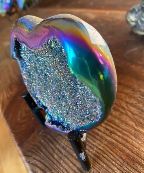 Rainbow Quartz Heart with Stand 30, Aura, Titanium, Cluster, Crystal, Gemstone 270g – H9.5xW9xD3cm - Image 12