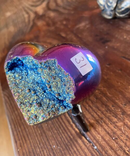 Rainbow Quartz Heart with Stand 31, Aura, Titanium, Cluster, Crystal, Gemstone 352g – H8xW9xD6.5cm - Image 11