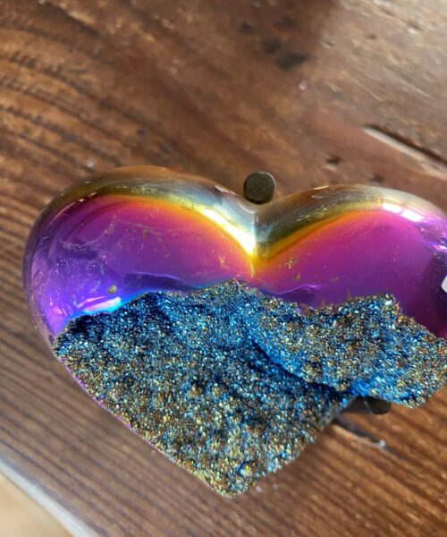 Rainbow Quartz Heart with Stand 31, Aura, Titanium, Cluster, Crystal, Gemstone 352g – H8xW9xD6.5cm - Image 10