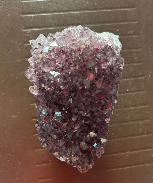 Large Premium High Grade Amethyst Raw Druzy Cluster Piece 19 - 555g L11xW7.5xD5.5cm - Image 7