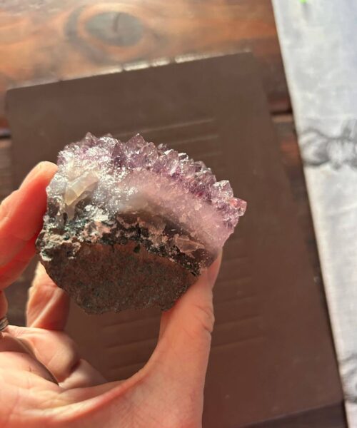Large Premium High Grade Amethyst Raw Druzy Cluster Piece 19 - 555g L11xW7.5xD5.5cm - Image 3